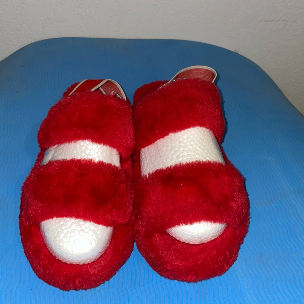 Red women's slippers with strap size 6